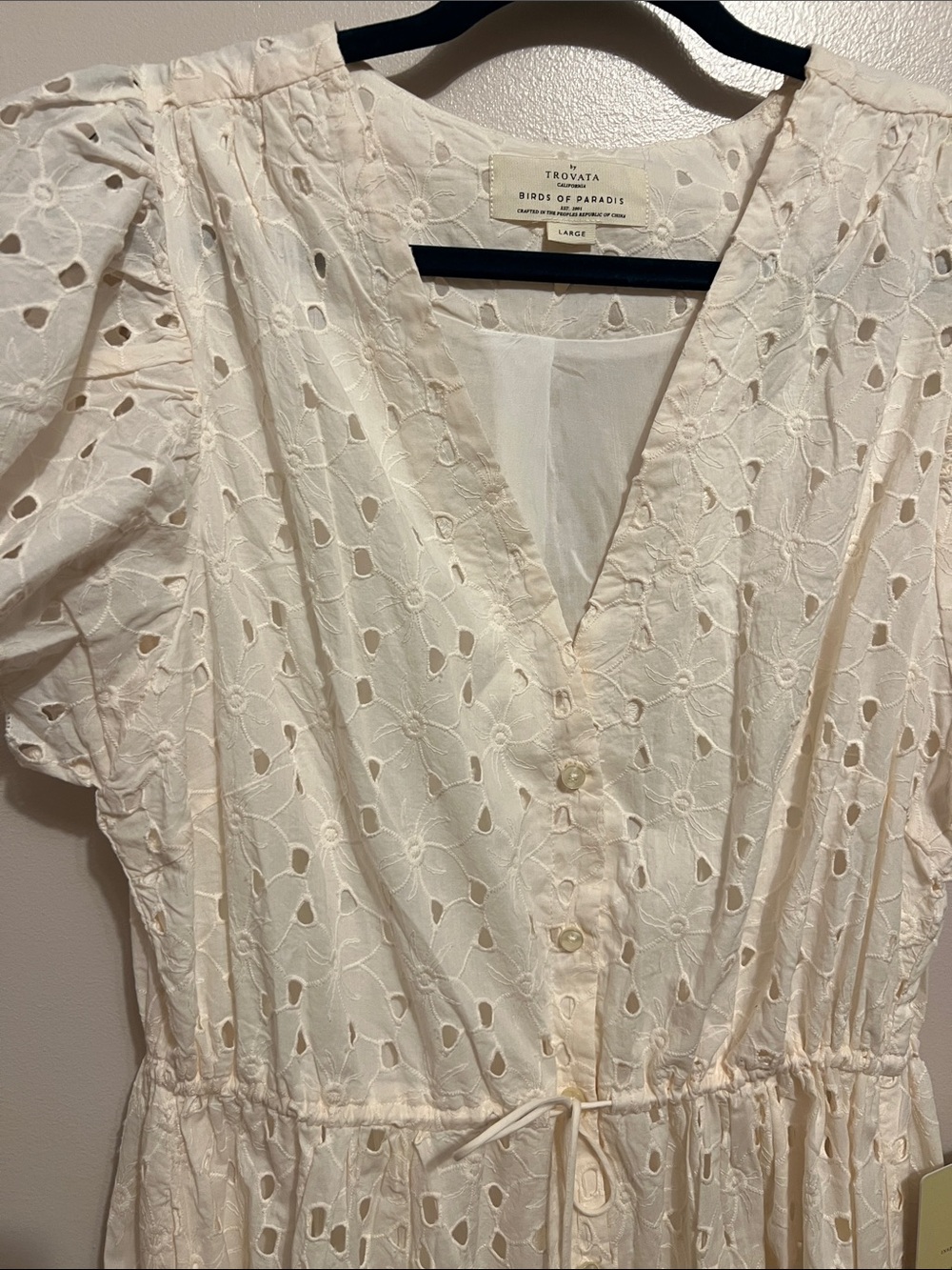 Trovata Birds of Paradis Kristi Eyelet Midi Dress – Size Large – NWT - Picture 4 of 16